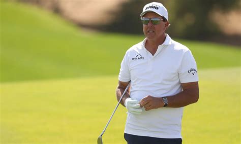 phil mickelson lifetime earnings.